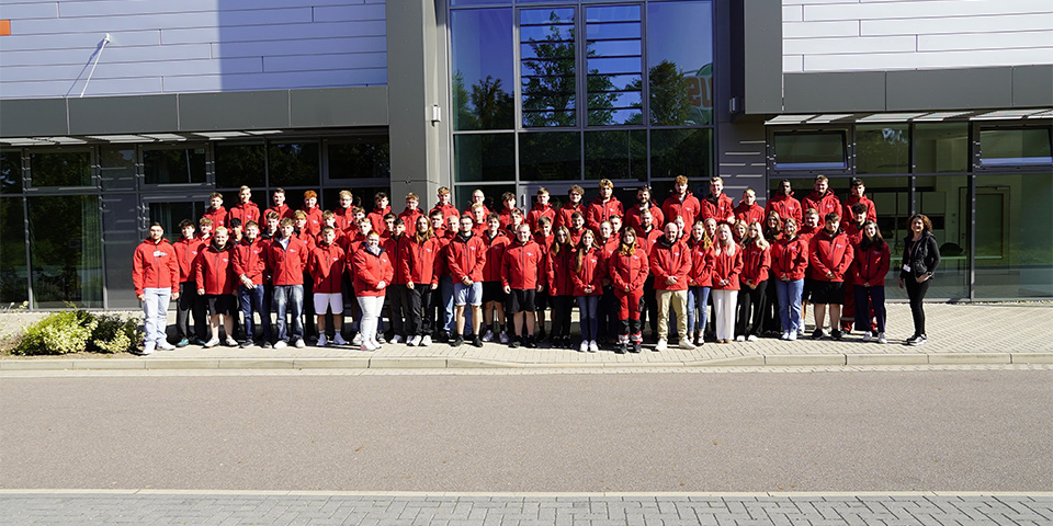 68 junge Talente starten heute ihre Ausbildung oder ihr duales Studium bei den Stadtwerken Halle.