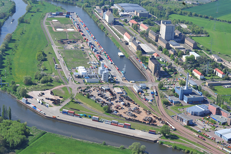 Luftbild der Hafenanlage.
